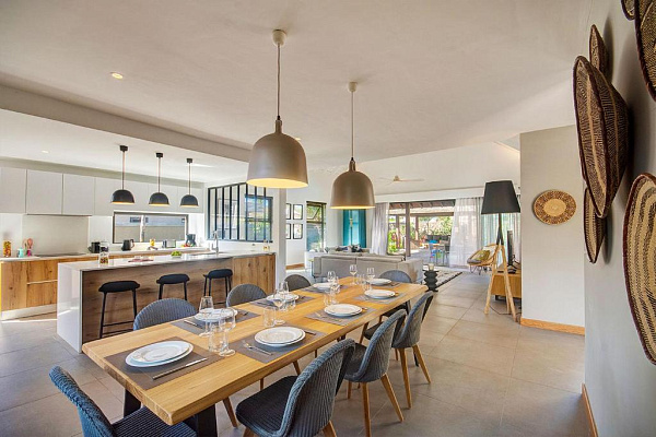 Mythic Suites & Villas