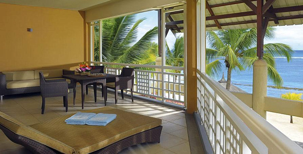 Victoria Beachcomber Resort & Spa