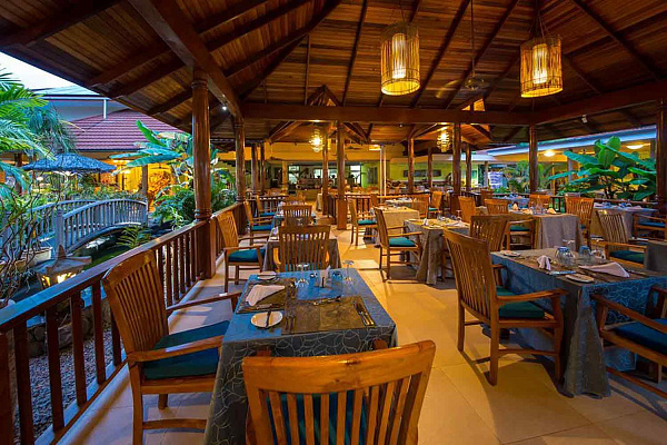 Le Duc de Praslin (Praslin)