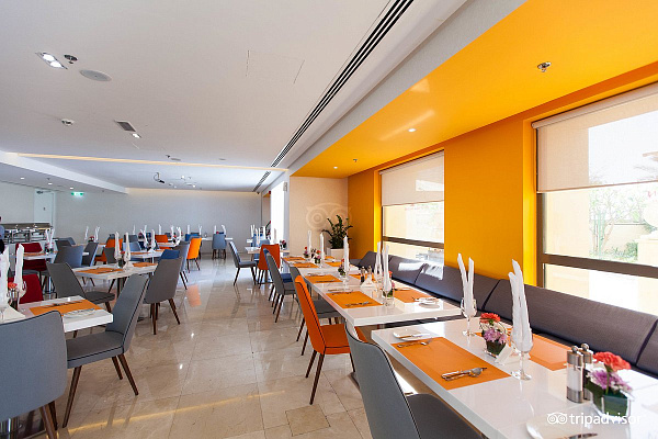 Ramada Hotel & Suites by Wyndham JBR