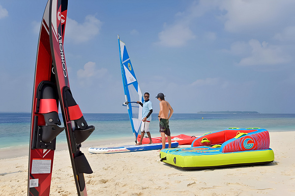 Dreamland - The Unique Sea & Lake Resort