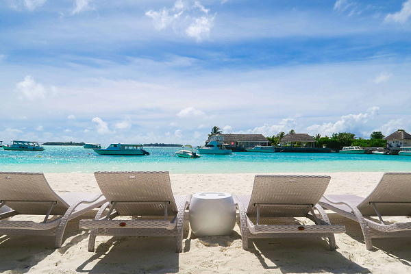 Holiday Inn Resort Kandooma Maldives