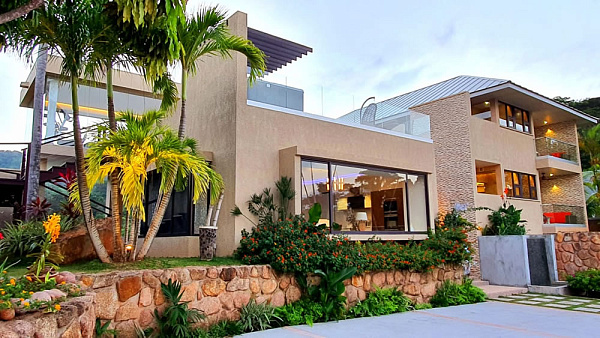 Le Duc de Praslin (Praslin)