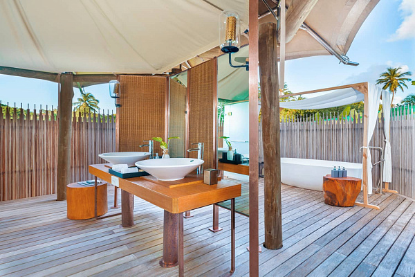 Sirru Fen Fushi - Private Lagoon Resort Sirru Fen Fushi - Private Lagoon Resort