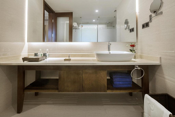 Yalong Bay Villas & Spa