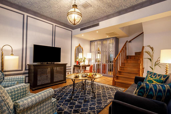 HAGIA SOFIA MANSIONS CURIO COLLECTION BY HILTON