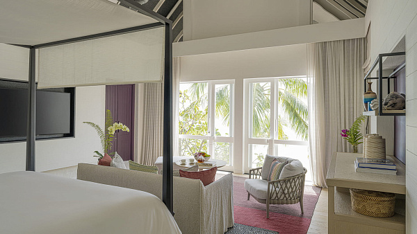 Four Seasons Resort Maldives at  Landaa Giraavaru