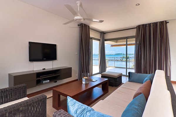 Bon Azur Suites & Penthouses