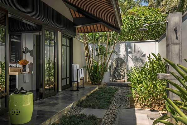 Four Season The Nam Hai