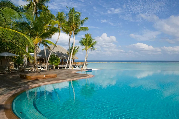 Veligandu Island Resort & Spa