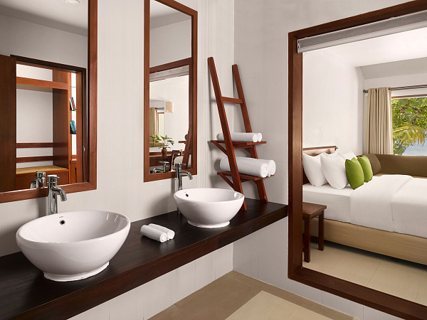 Villa Park (Sun Island)