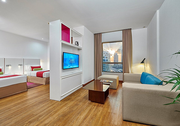 Ramada Hotel & Suites by Wyndham JBR