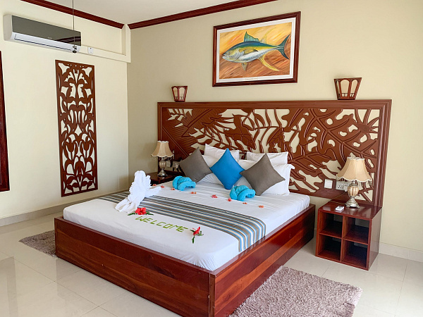 Pirogue Lodge