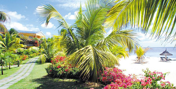 Victoria Beachcomber Resort & Spa