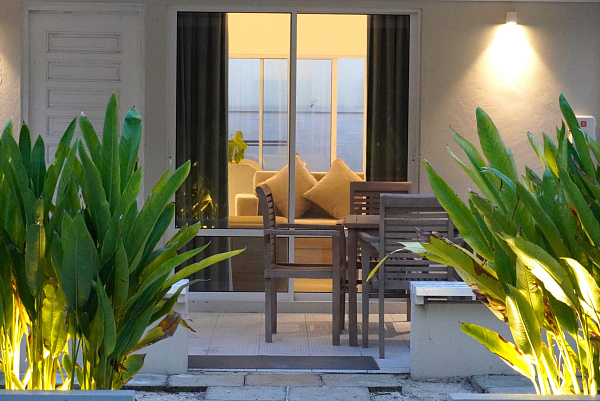 TME Retreats Dhigurah Guest House