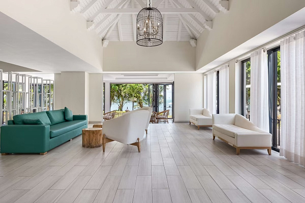 Radisson Blu Azuri Resort & Spa (ex. Centara Grand Azuri)