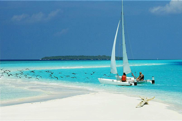 NH Collection Maldives Reethi Resort 