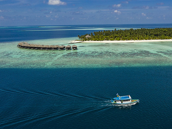 Filitheyo Island Resort 