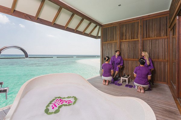 Veligandu Island Resort & Spa