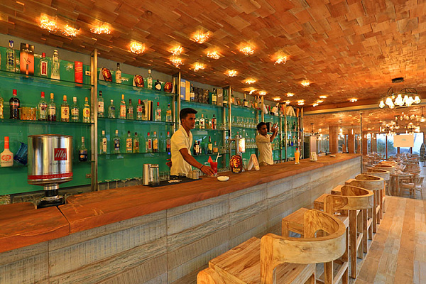 Thaproban Pavilion Waves