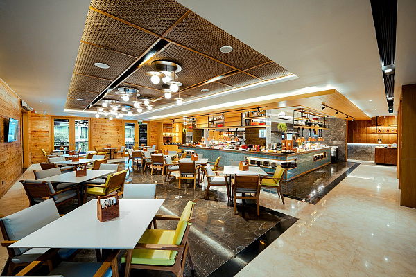 Courtyard by Marriott Bali Seminyak Resort 5*