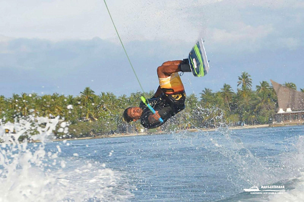 Sheraton Maldives Full Moon Resort and Spa