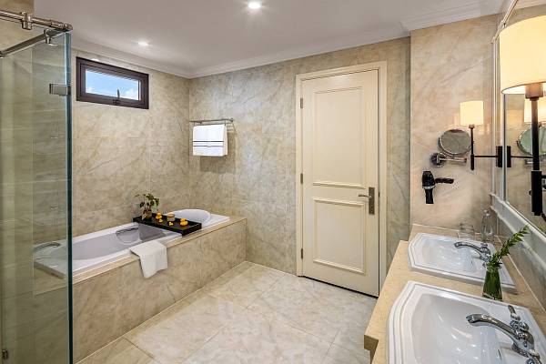 Melia Vinpearl Cam Ranh