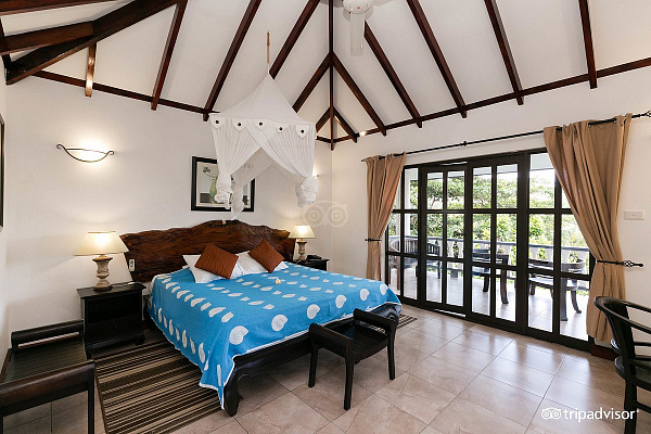 Chateau St Cloud (La Digue)