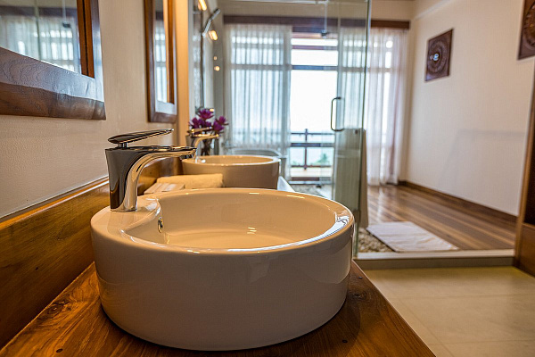 Mayavee Resort and Spa