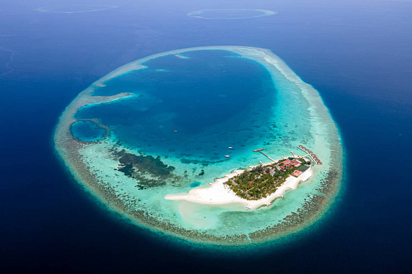 NAKAI Maayafushi Resort