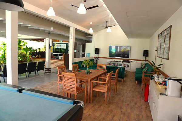 TME Retreats Dhigurah Guest House