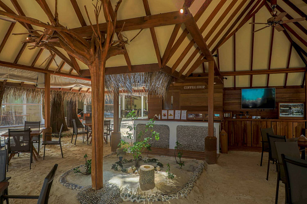 NAKAI Maayafushi Resort