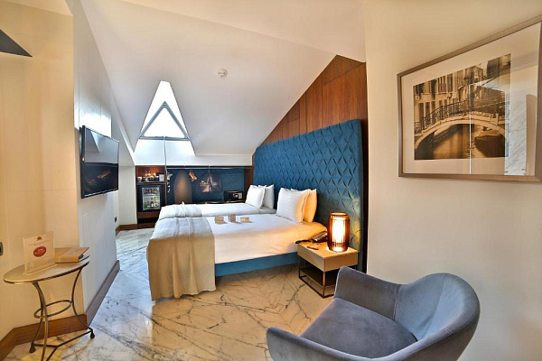 Dosso Dossi Hotels & Spa Downtown