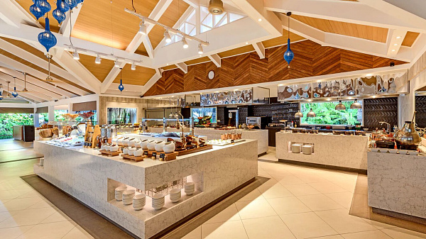 Sheraton Maldives Full Moon Resort and Spa