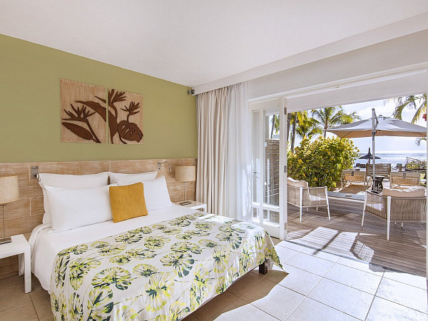 Victoria Beachcomber Resort & Spa