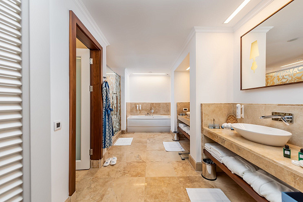 Cornelia Azure Villas