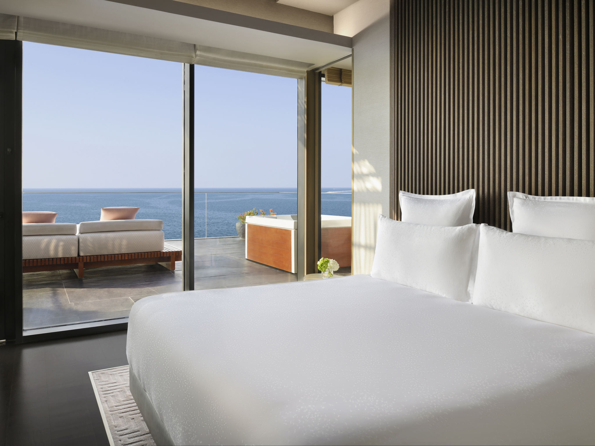 Banyan Tree Dubai (ex. Caesars Palace Dubai) Banyan Tree Dubai (ex. Caesars Palace Dubai)