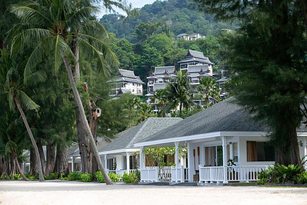 Thavorn Beach Village Resort