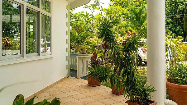 340 Degrees Mountain View Apartments