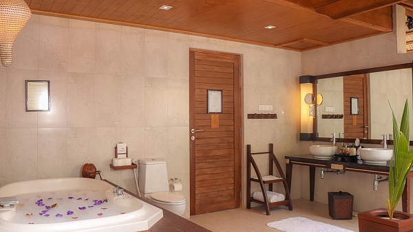 Kuredu Island Resort & Spa