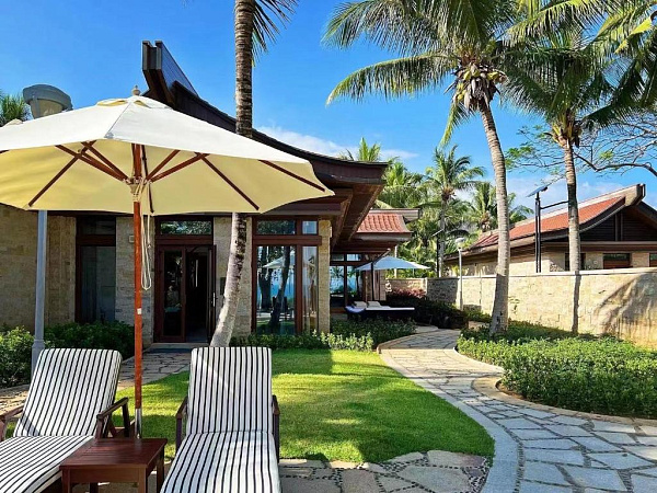 The St. Regis Sanya Yalong Bay Resort