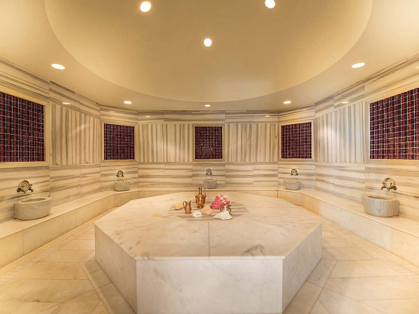 Titanic Deluxe Lara Titanic Deluxe Lara