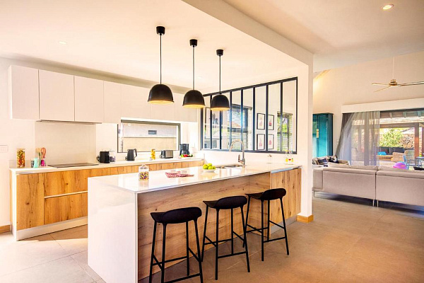 Mythic Suites & Villas