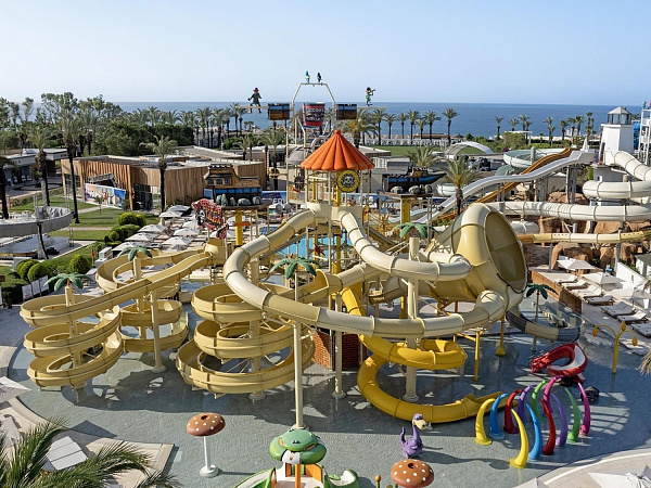 Titanic Deluxe Lara Titanic Deluxe Lara