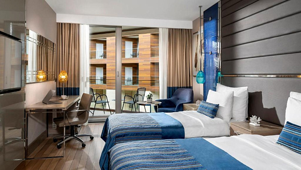 CROWNE PLAZA ISTANBUL FLORYA