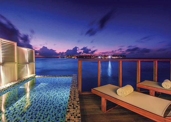 OBLU SELECT at Sangeli