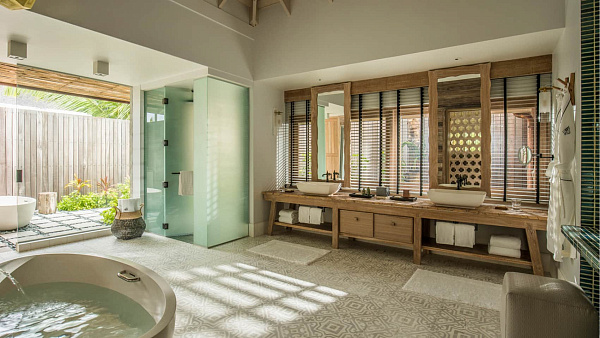 Four Seasons Resort at Desroches