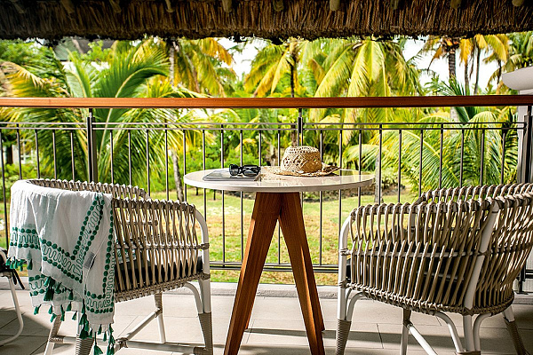 Paradis Beachcomber Golf Resort & Spa