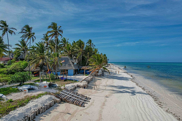 Breezes Beach Club & Spa