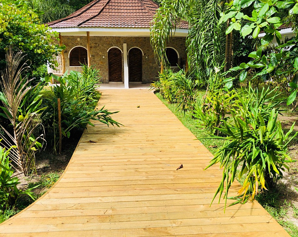 Bliss Hotel (Praslin)